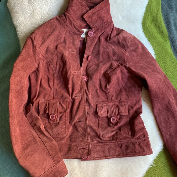 Maroon color suede jacket - Picture 6 of 8